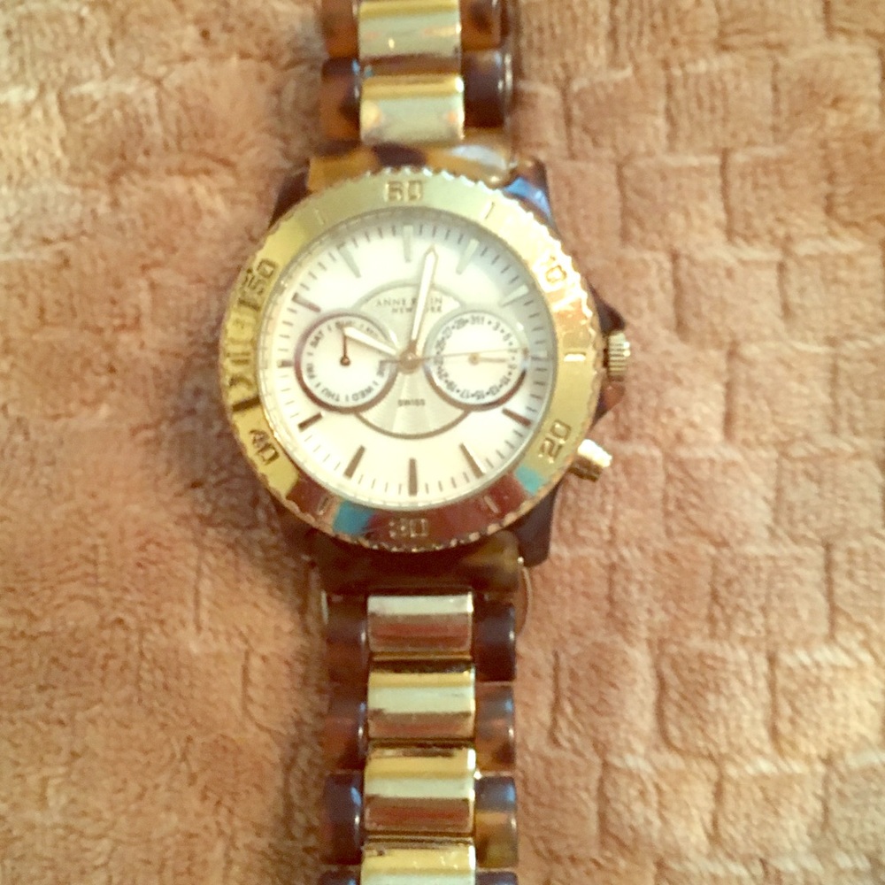 Tortoise Shell/Gold Metal Watch